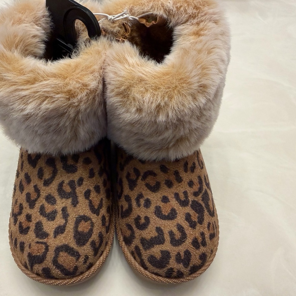 Leopard Print Fur-Lined Boots